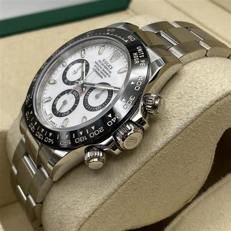 rolex daytona céramique fond blanc